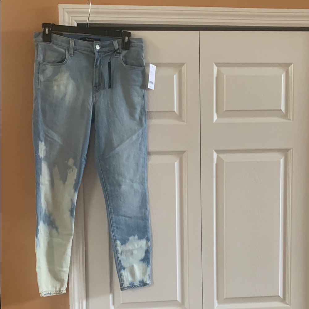 J Brand Alana High-Rise Cropped Light Wash Jeans